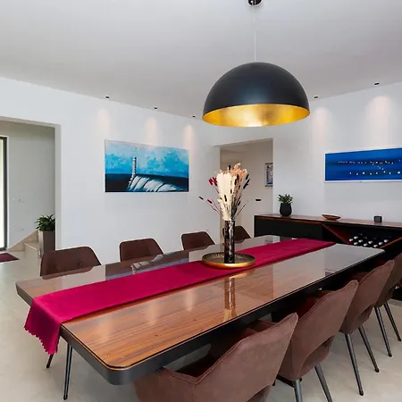 Faloniga Tatil Evi *